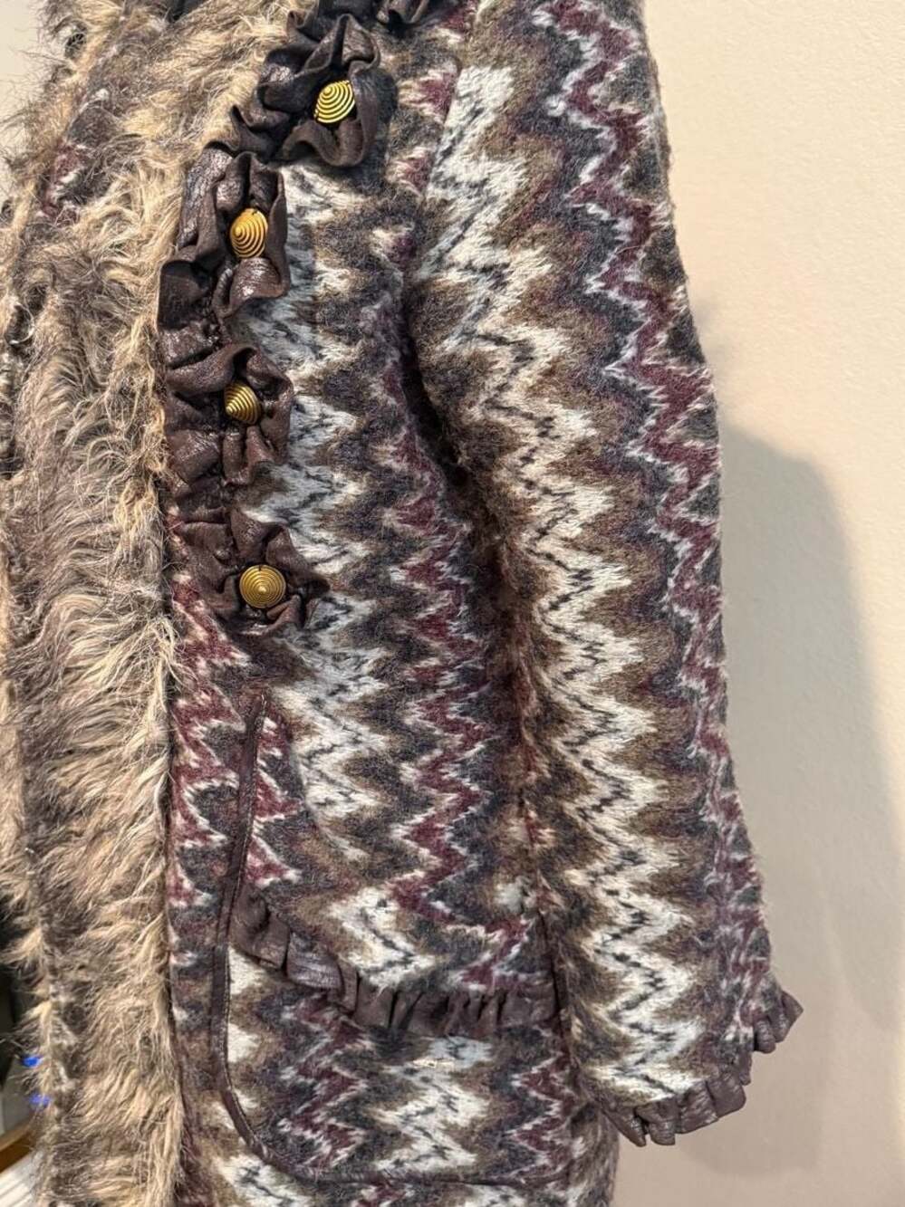 VTG Y2k Roz & Ali Faux Fur Trim Zigzag Knit Cardigan Sweater Jacket with Ruffles - Picture 3 of 13
